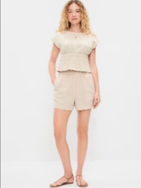 Old Navy Women's Light Beige High-Waist Linen-Style Shorts Set